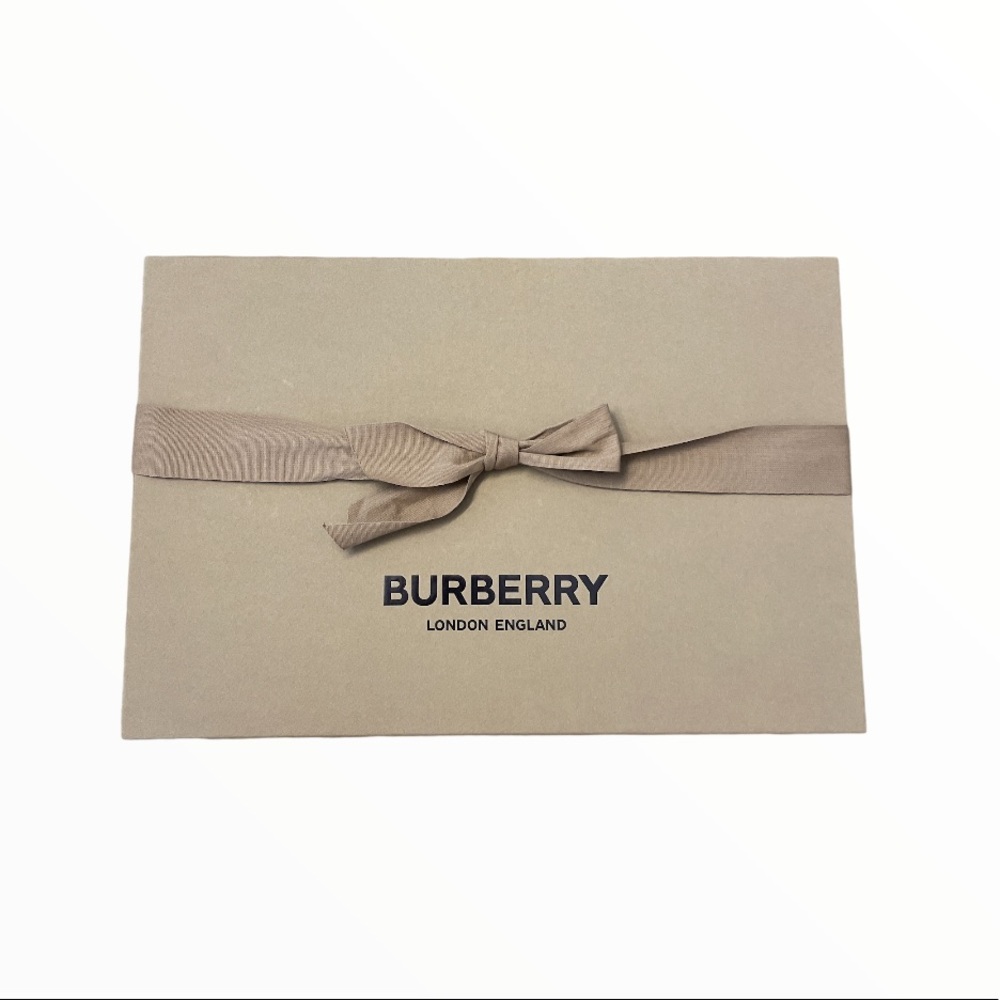 Burberry empty box&shopping bag